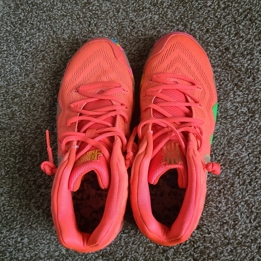 Nike shoes